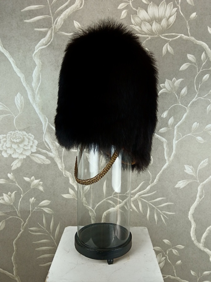 Military Coldstream or Irish Guards Bearskin Cap (12).jpg